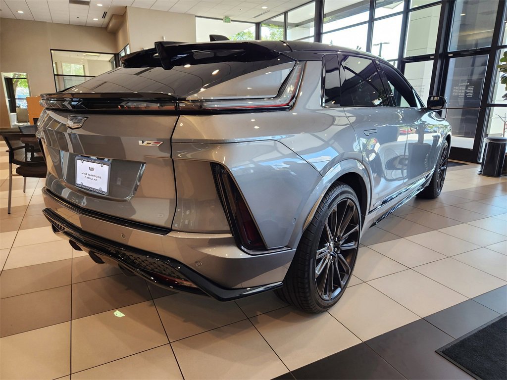 New 2026 Cadillac Lyriq V image 4