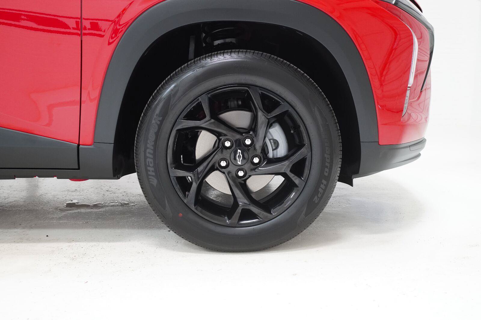 Used 2026 Chevrolet Trax LT w/ Driver Confidence Package FWD image 31
