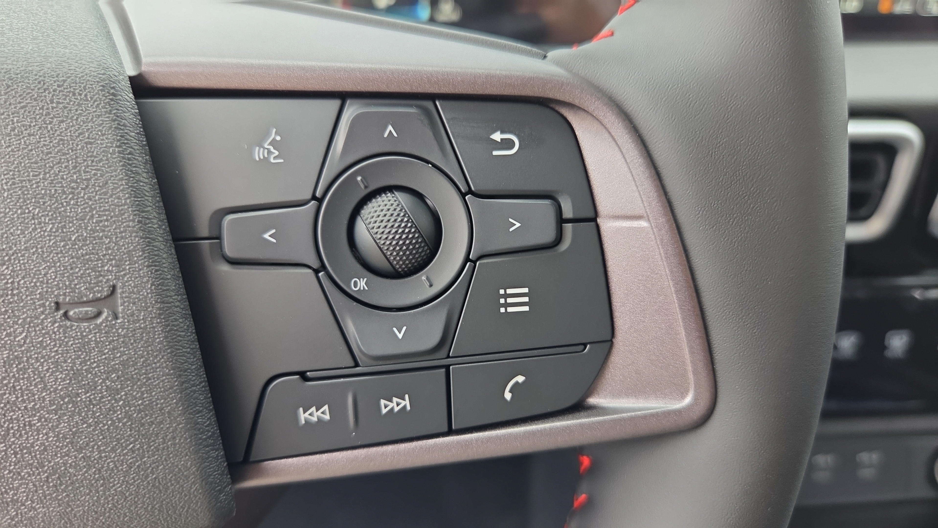New 2027 Nissan Sentra SR w/ SR All Weather Package FWD image 17