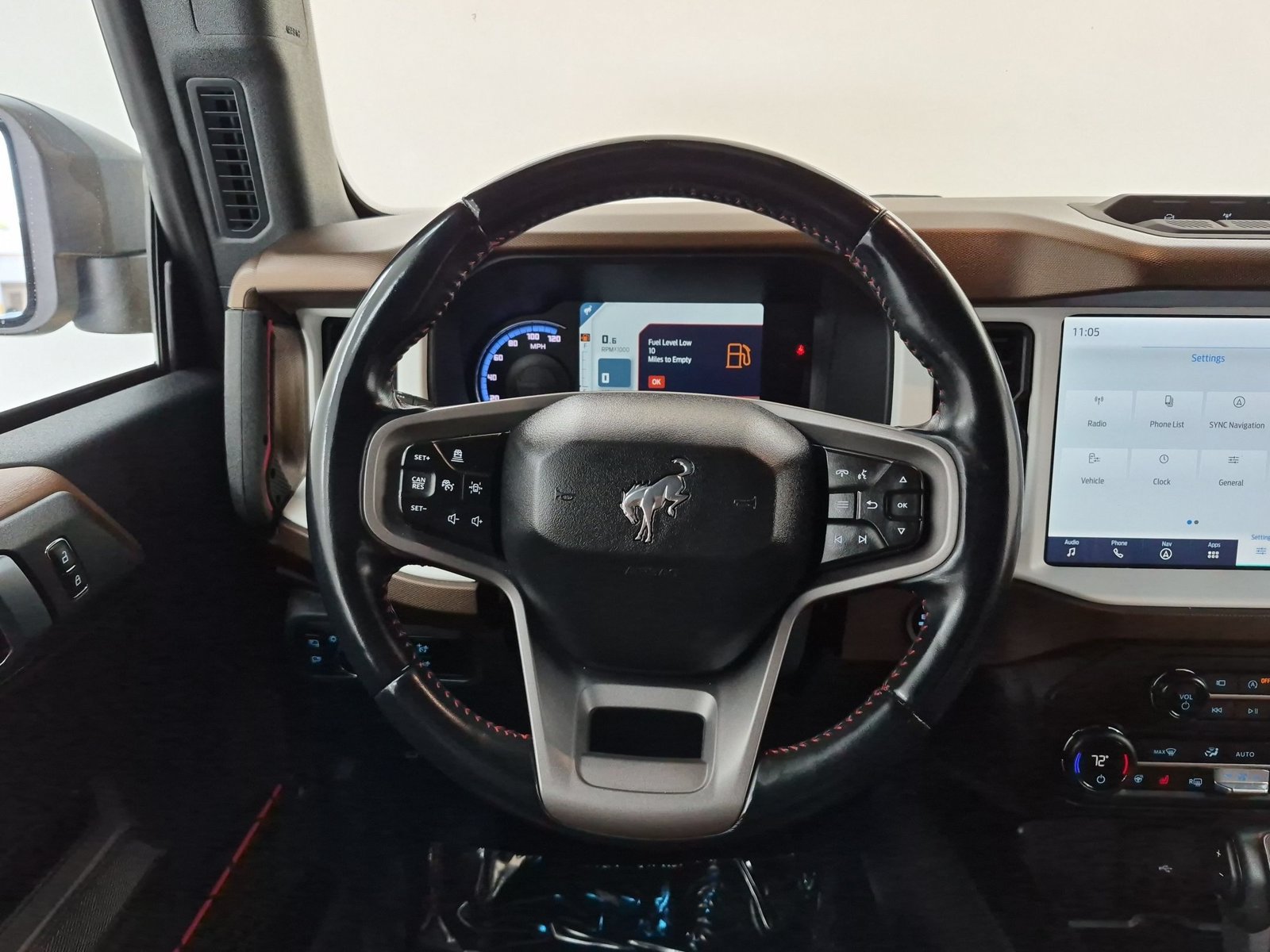 Used 2023 Ford Bronco Heritage Edition AWD/4WD image 28