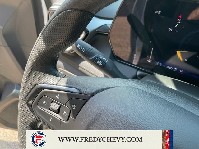 Used 2025 Chevrolet TrailBlazer LT AWD/4WD image 31