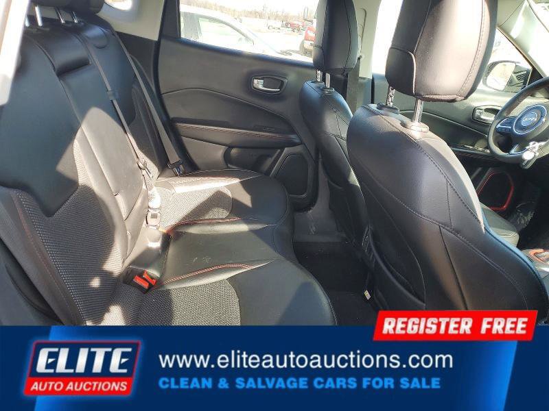 Used 2021 Jeep Compass Trailhawk AWD/4WD image 21