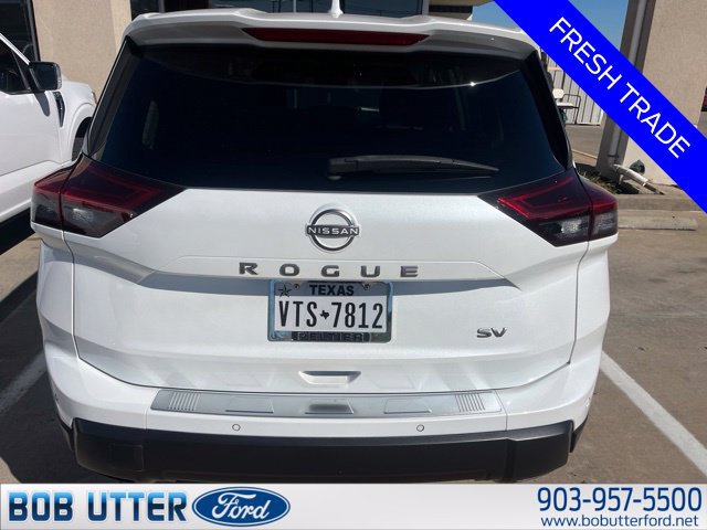 Used 2024 Nissan Rogue SV FWD image 4