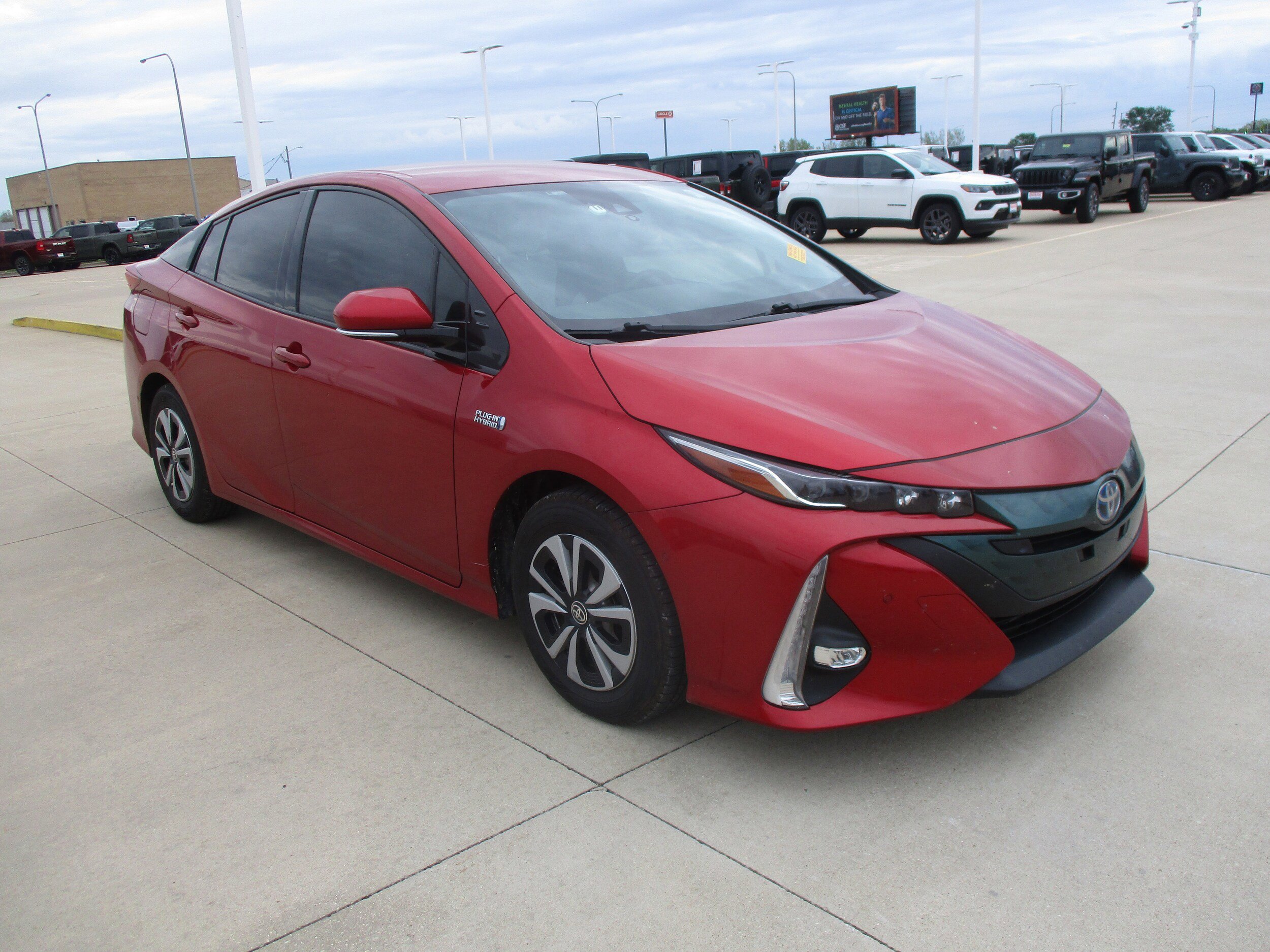 Used 2018 Toyota Prius Prime Advanced w/ Carpet Mat Package FWD image 6