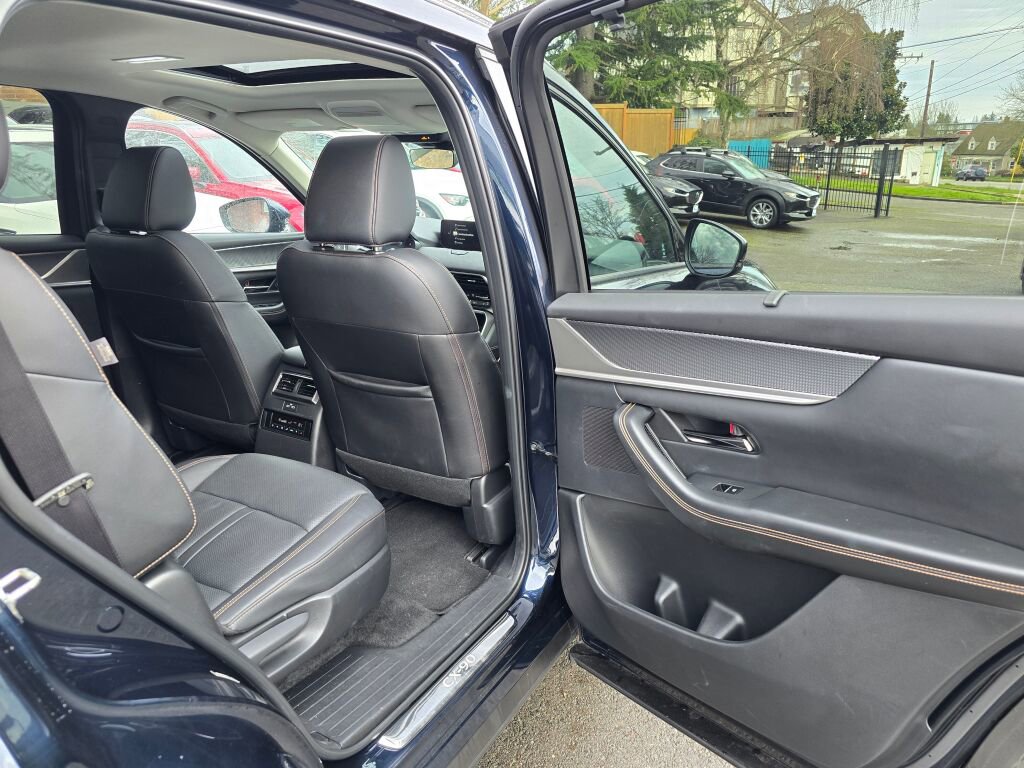 Certified 2024 MAZDA CX-90 Plug-In Hybrid w/ Preferred image 14