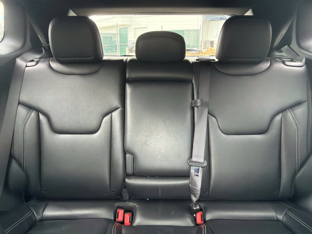 Used 2025 Jeep Compass Limited AWD/4WD image 37
