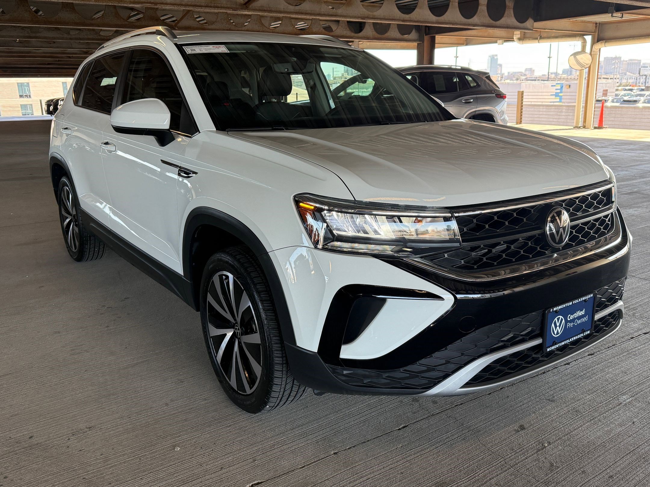Certified 2023 Volkswagen Taos SE image 6