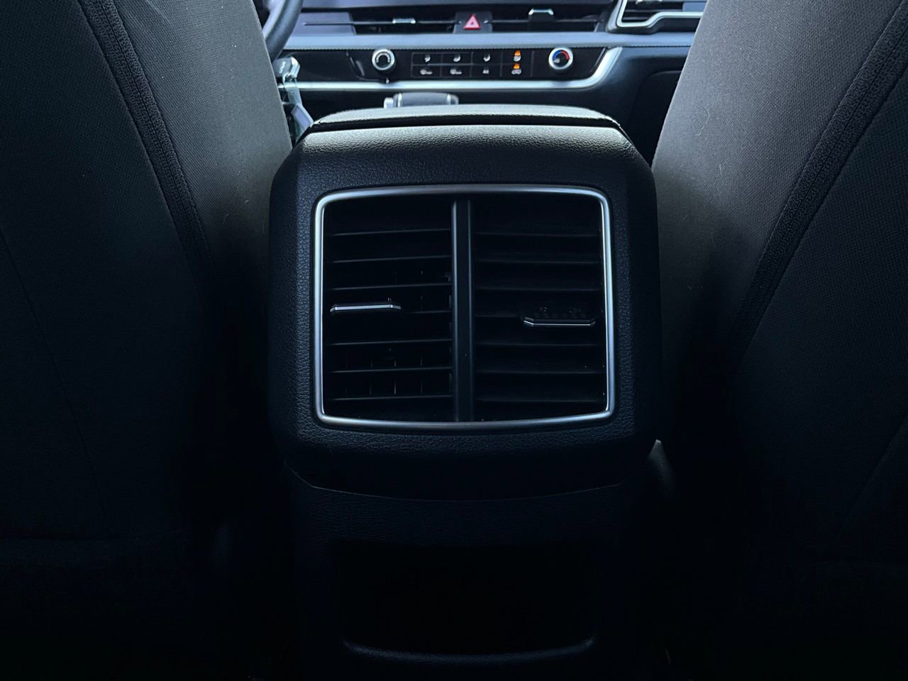 Used 2025 Kia Sportage LX image 12