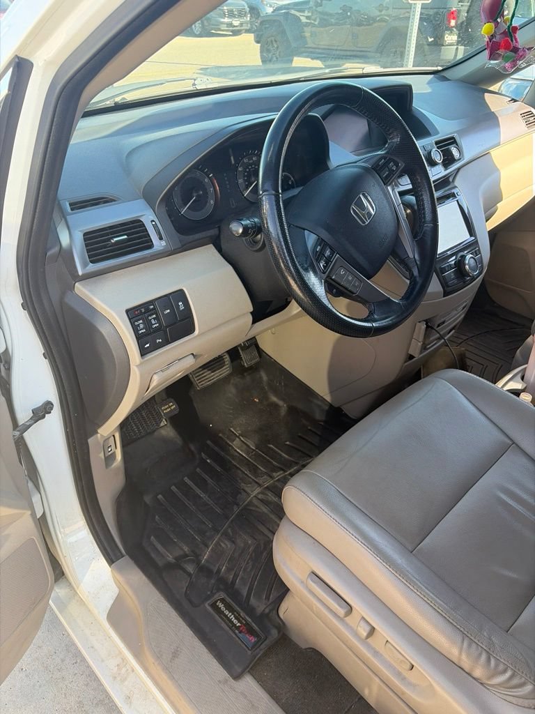 Used 2014 Honda Odyssey Touring Elite image 12
