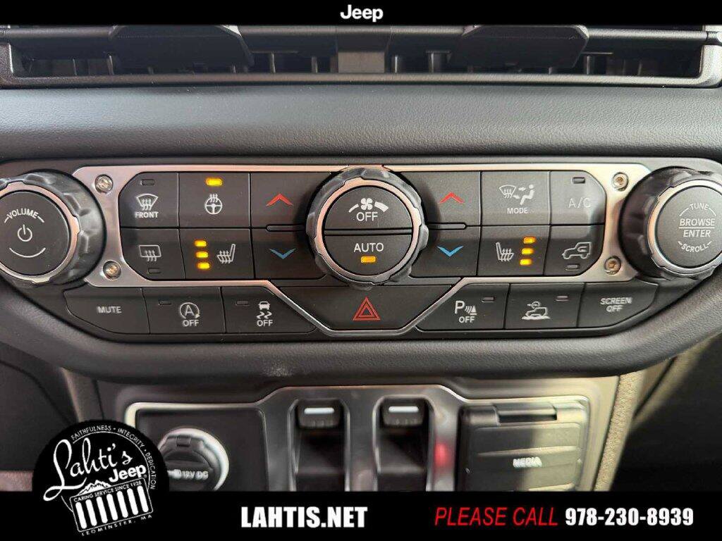 New 2026 Jeep Wrangler Rubicon AWD/4WD image 16