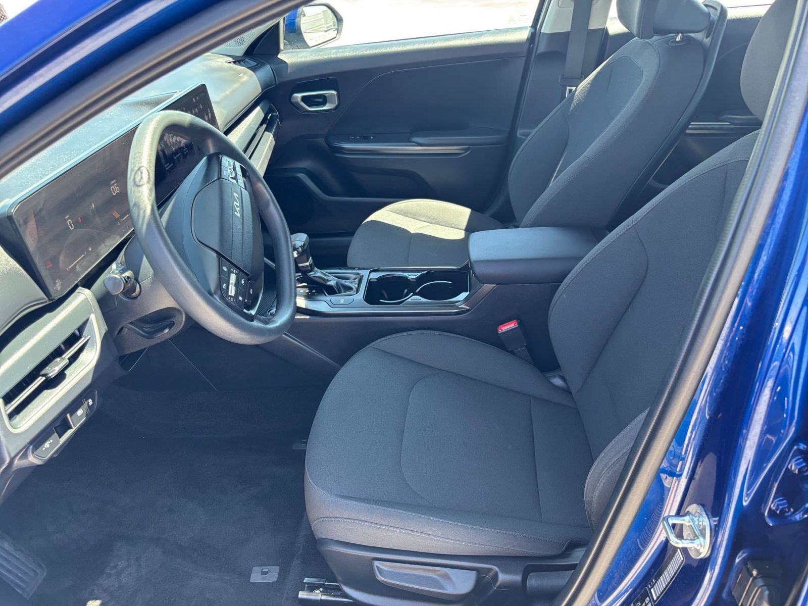 Used 2026 Kia K4 FWD image 25