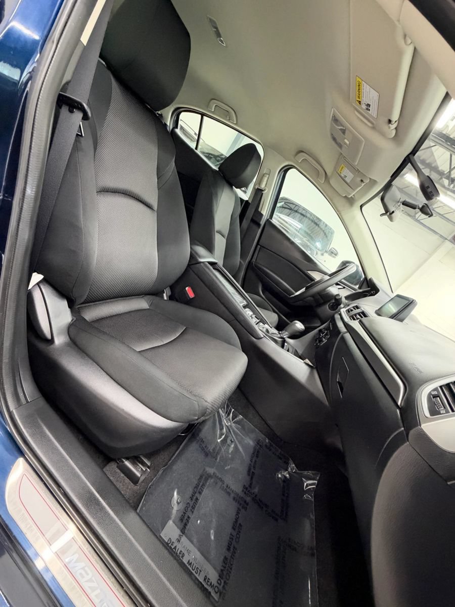 Used 2017 MAZDA MAZDA3 Sport FWD image 24