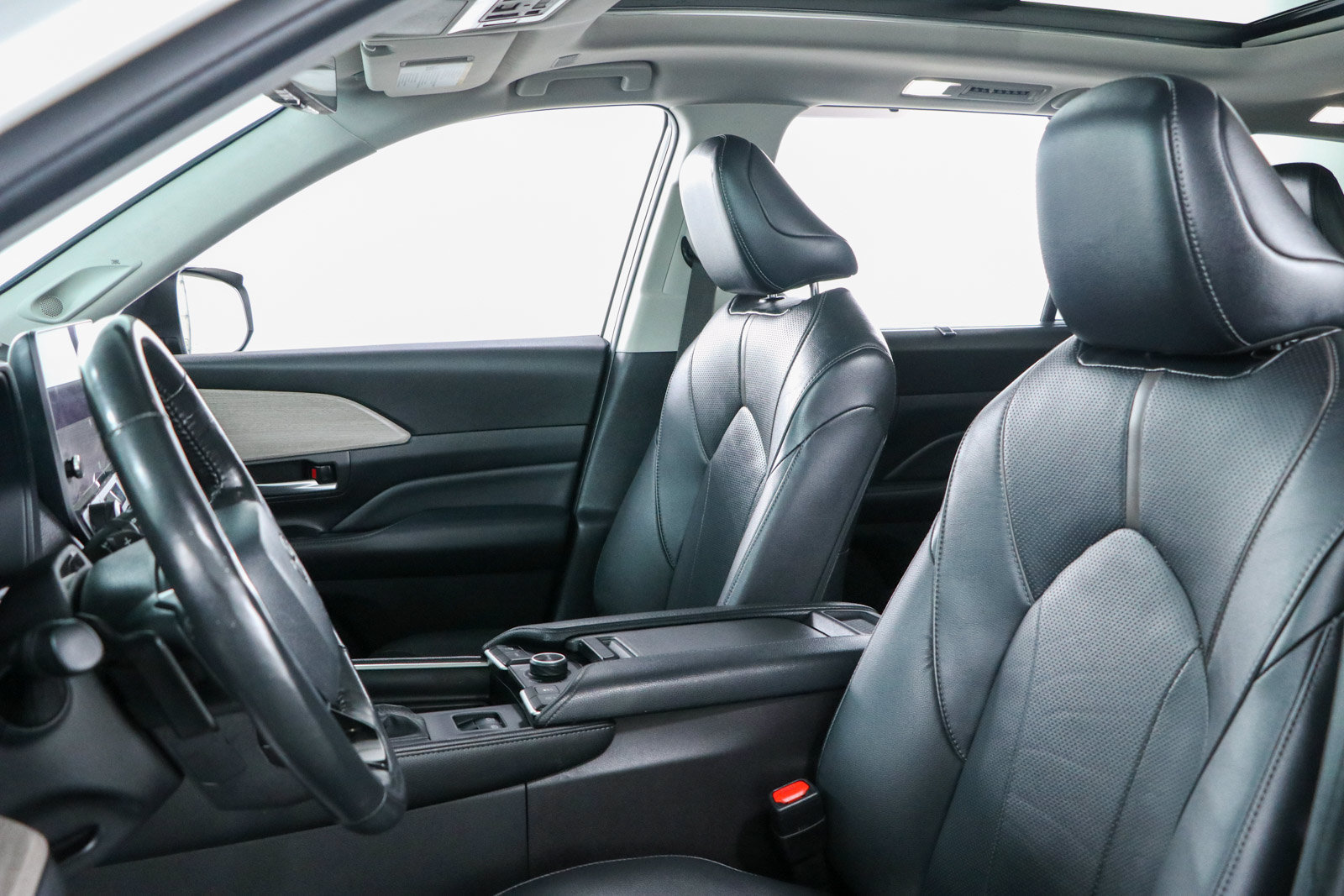 Used 2024 Toyota Grand Highlander AWD image 25