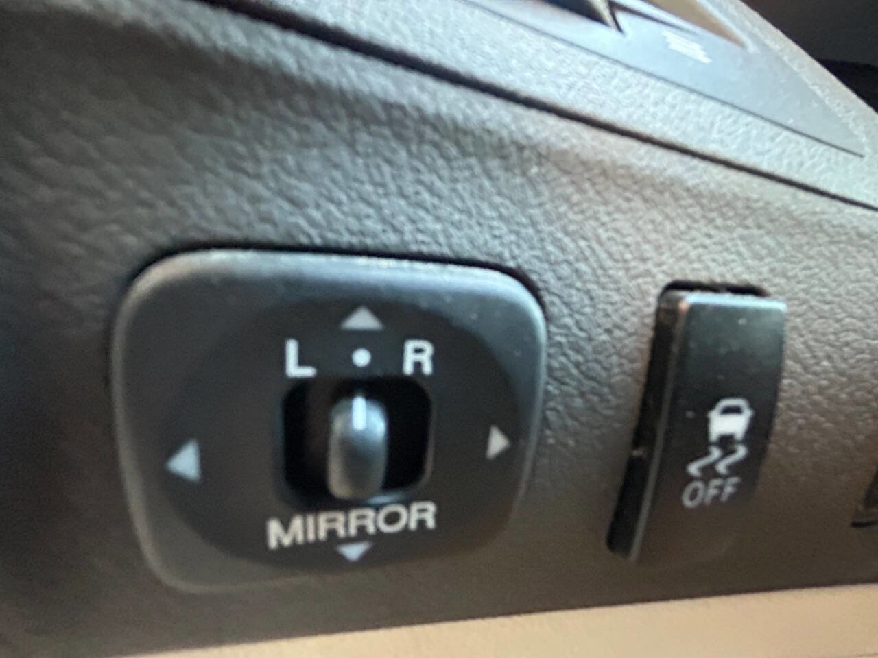 Used 2011 Lexus ES 350 FWD image 24