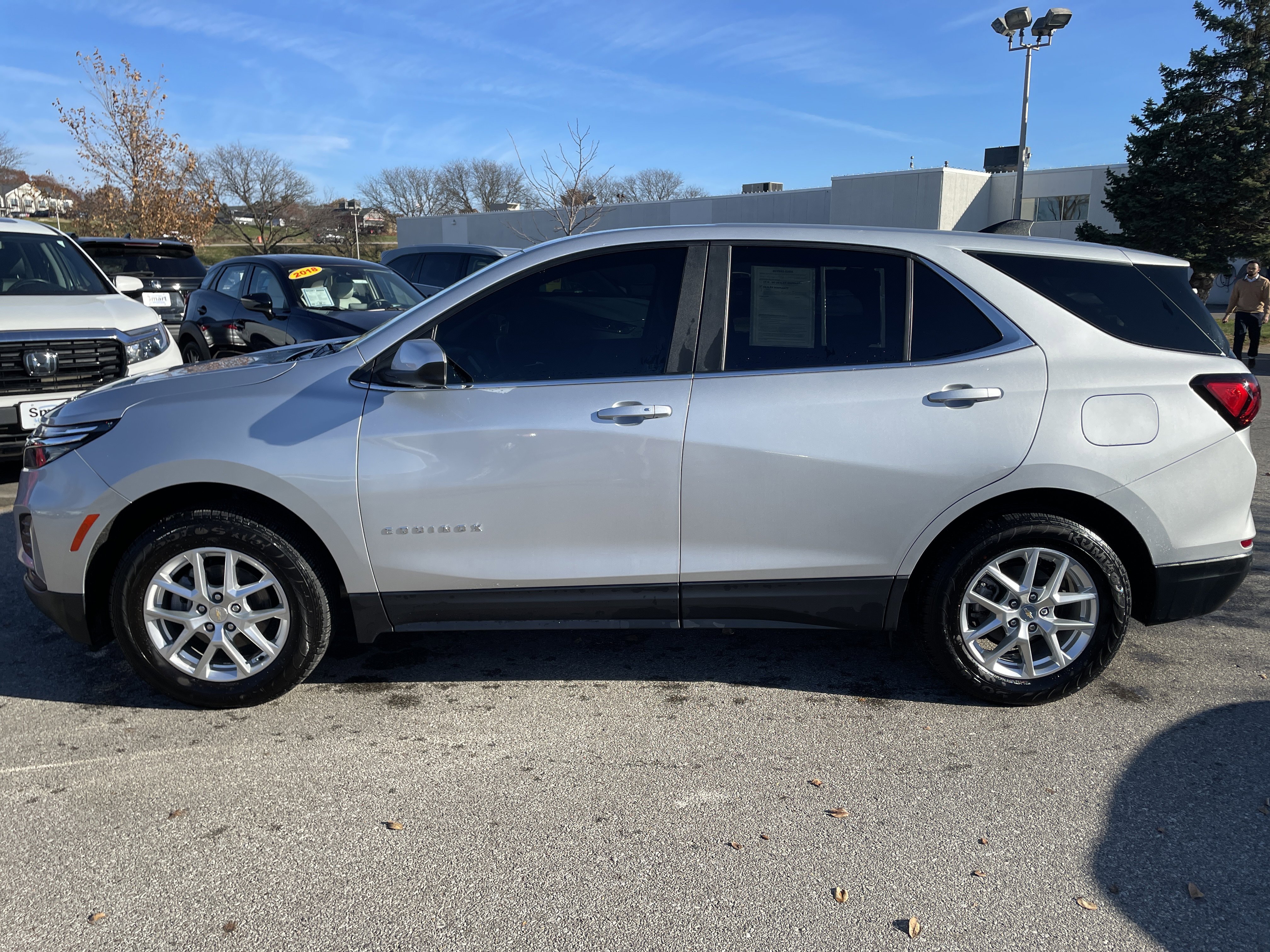 Used 2022 Chevrolet Equinox LT image 9