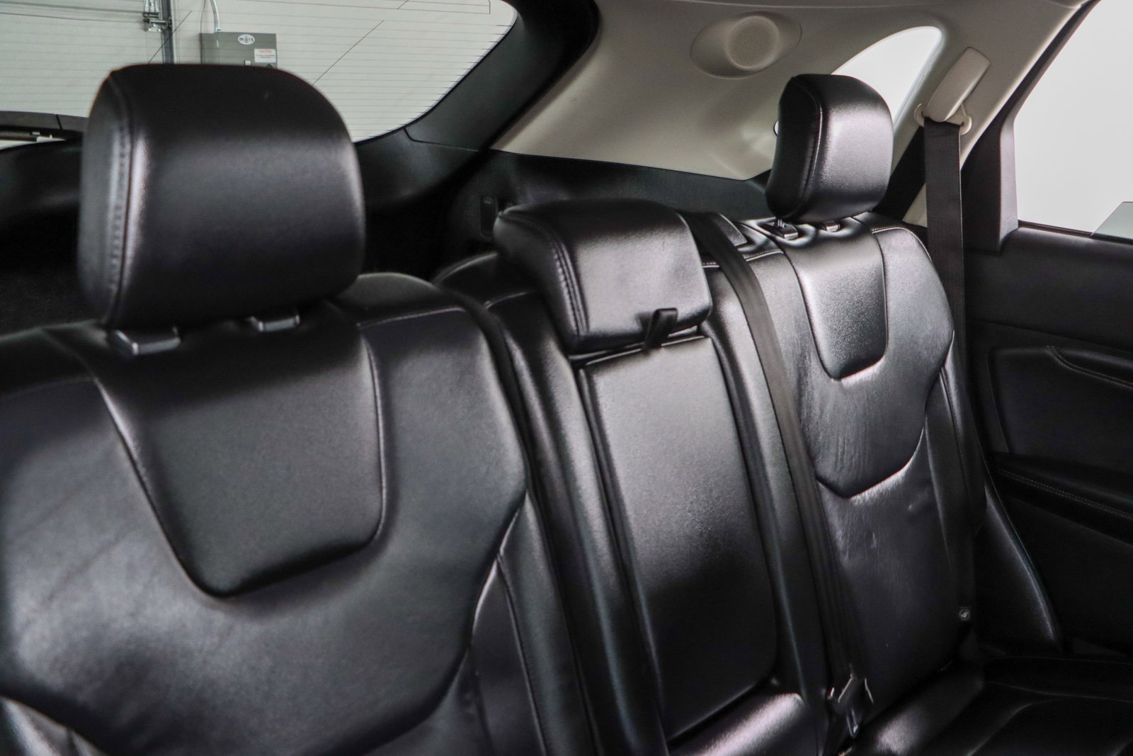 Used 2021 Ford Edge Titanium w/ Cargo Accessory Package FWD image 27