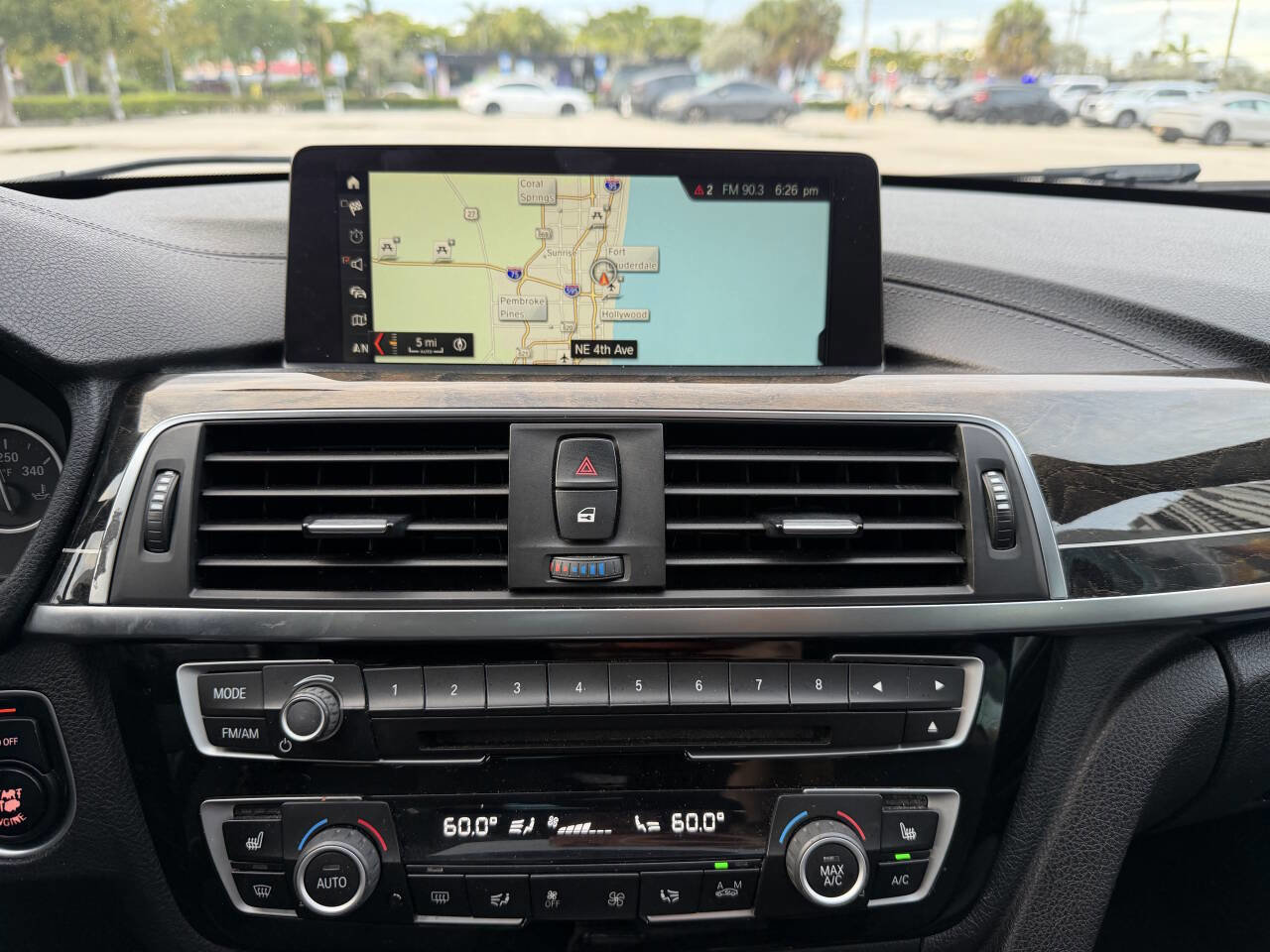 Used 2018 BMW 330i xDrive Sedan AWD/4WD image 27