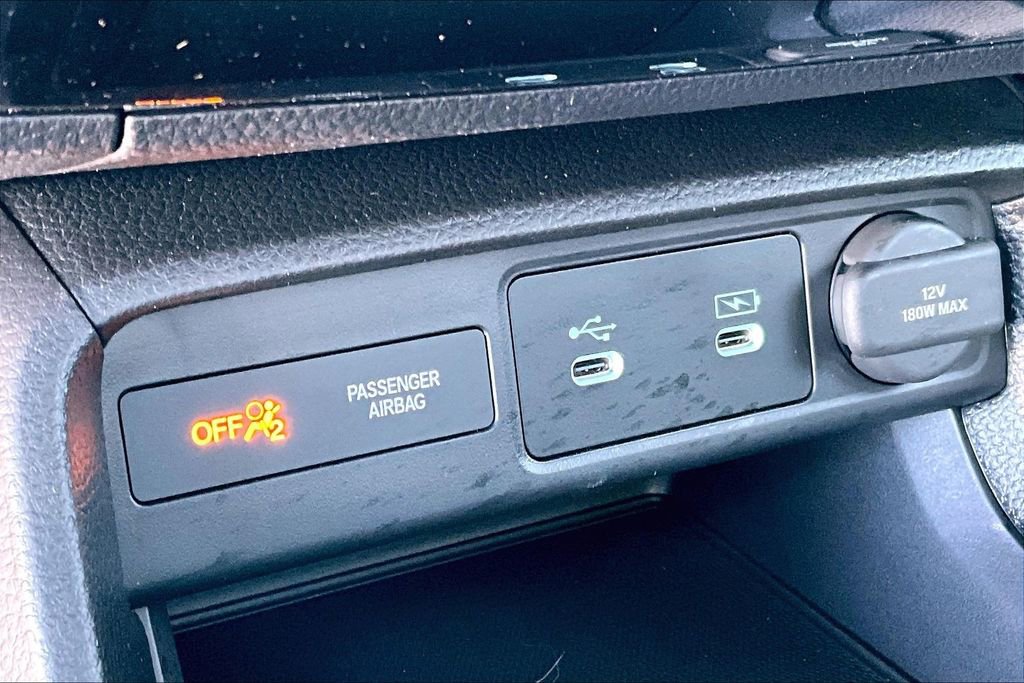 Used 2025 Honda Civic Sport image 31