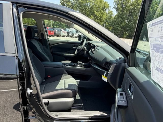 New 2026 Nissan Rogue SV w/ Cold Weather Package AWD/4WD image 28