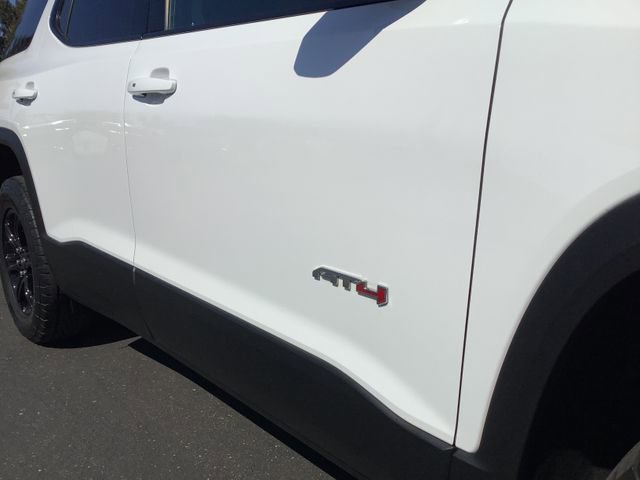 Used 2023 GMC Acadia AT4 w/ Technology Package image 43