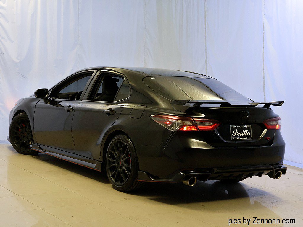 Used 2022 Toyota Camry XSE FWD image 9