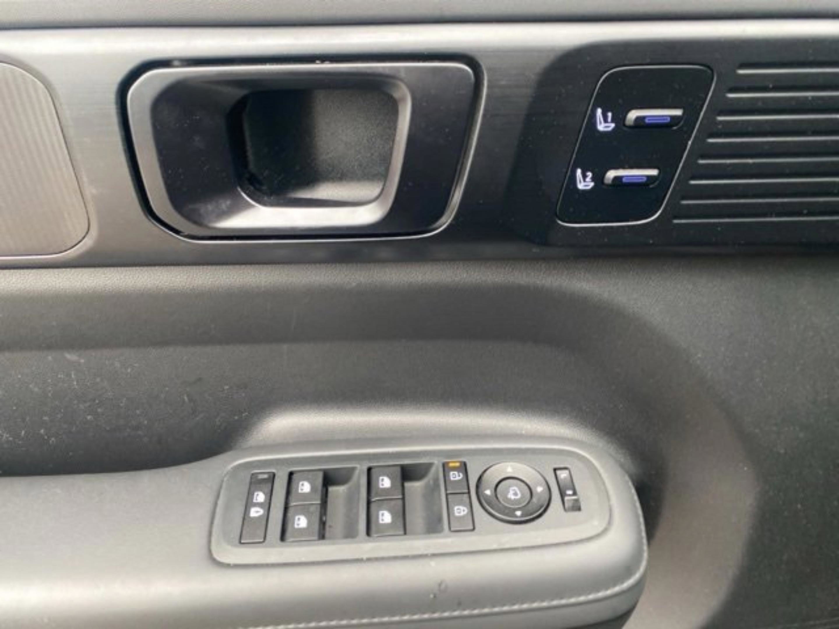 Certified 2024 Hyundai Santa Fe Calligraphy image 12