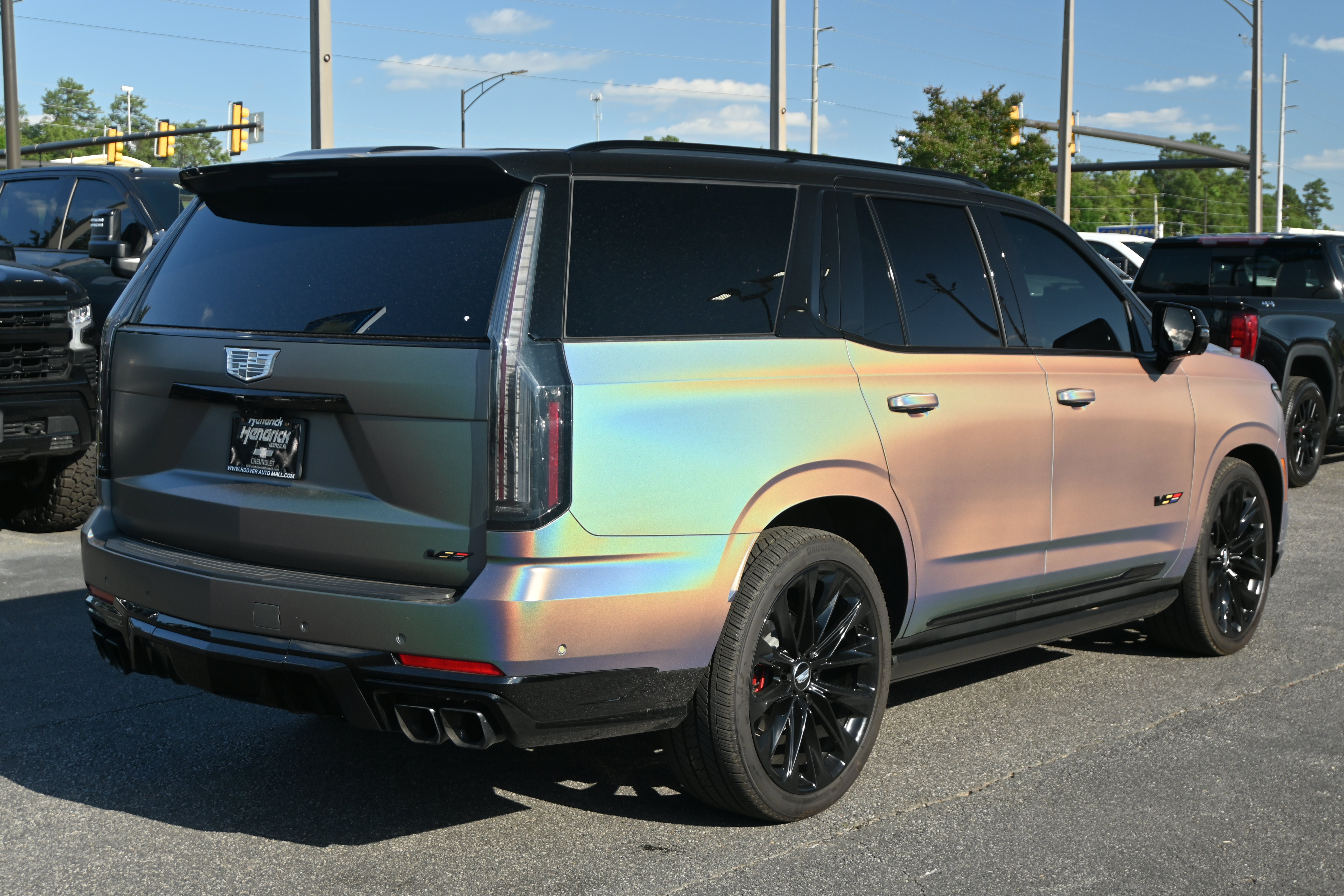 Used 2026 Cadillac Escalade V w/ LPO, ONYX Package AWD/4WD image 9