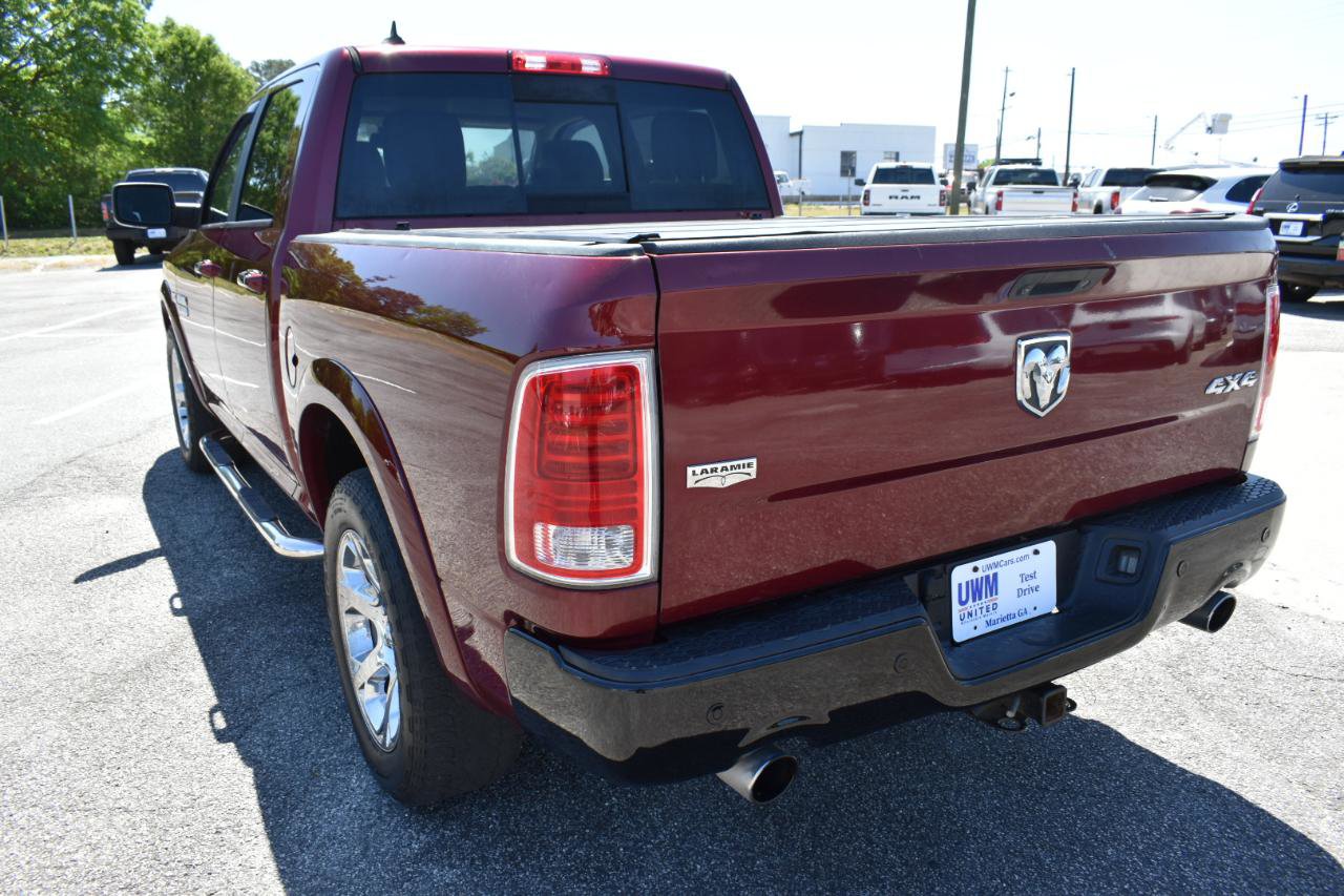 Used 2018 RAM 1500 Laramie w/ Convenience Group AWD/4WD image 8