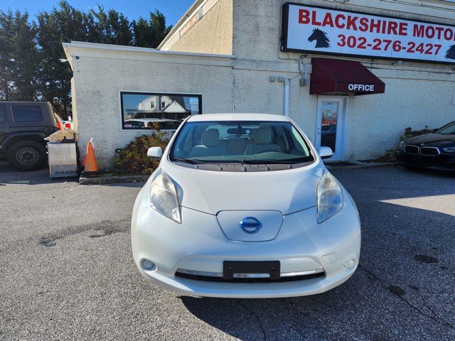 Used 2014 Nissan Leaf SV image 2