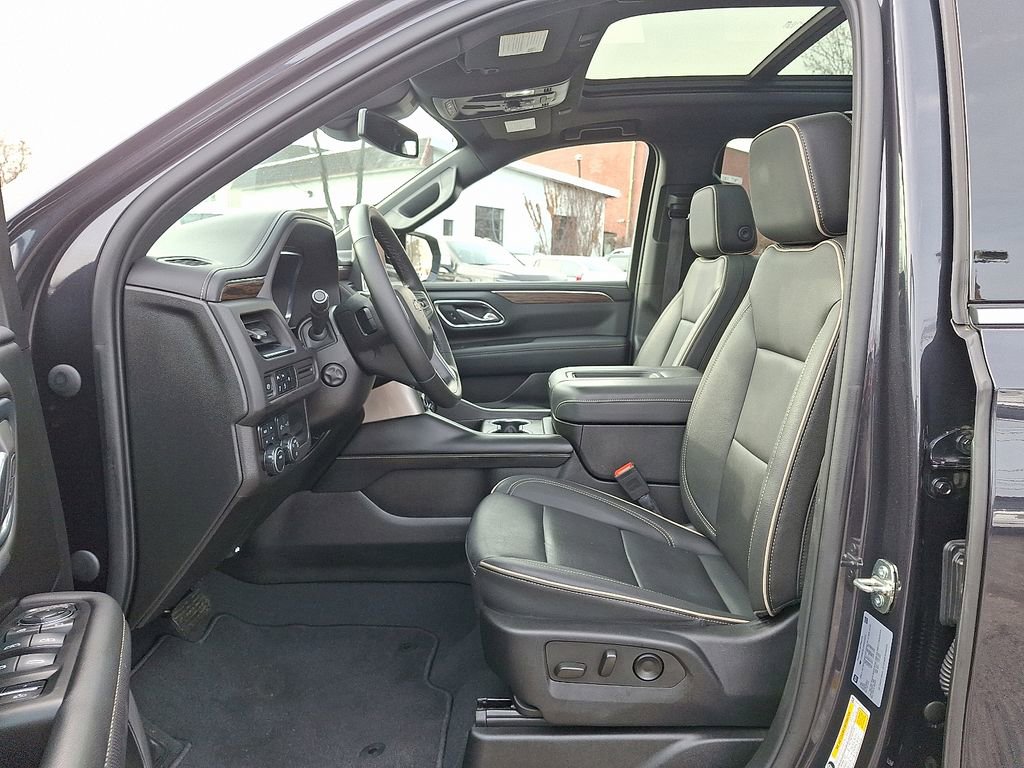 Used 2023 Chevrolet Tahoe Premier image 14