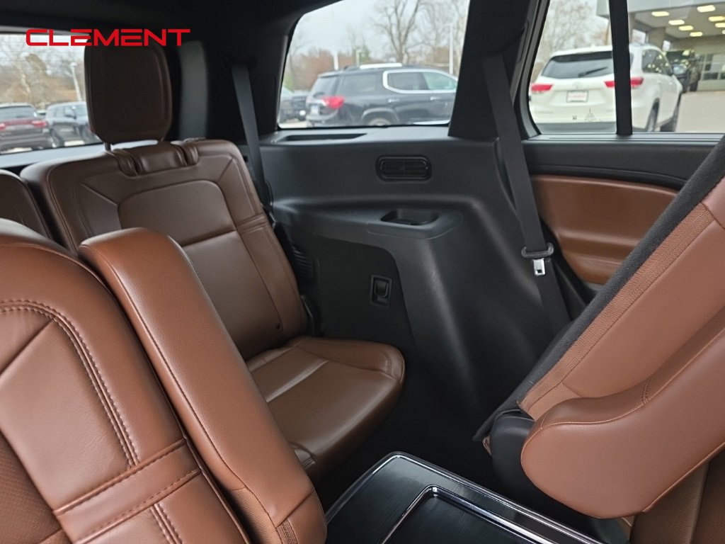 Used 2021 Lincoln Aviator Reserve w/ Equipment Group 208A image 17