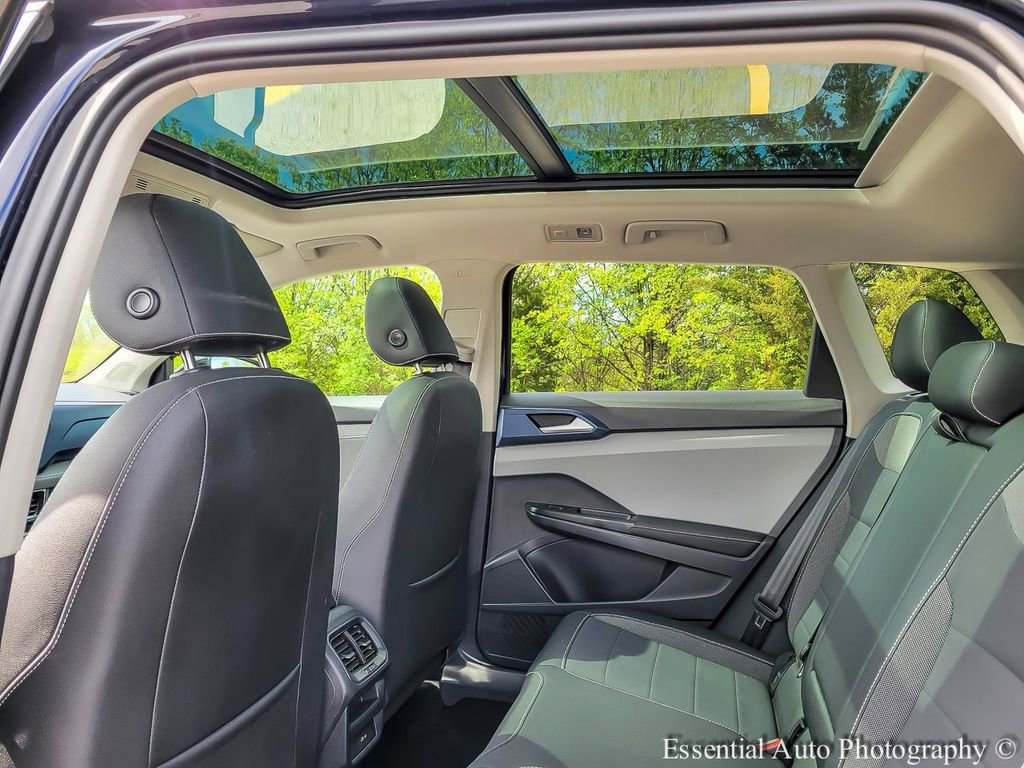 Used 2024 Volkswagen Taos SE FWD image 13