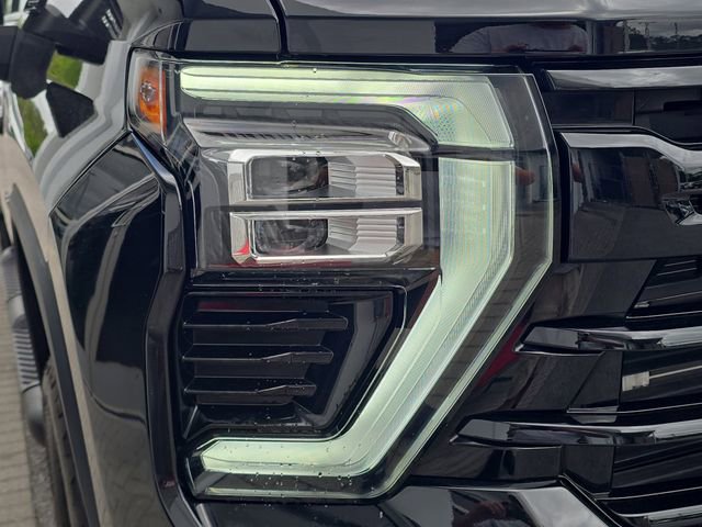 Certified 2024 Chevrolet Silverado 2500 LTZ w/ LTZ Plus Package image 10