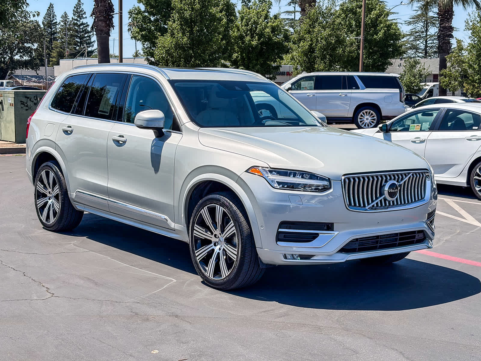Used 2020 Volvo XC90 T6 Inscription w/ Protection Package Premier AWD/4WD image 5