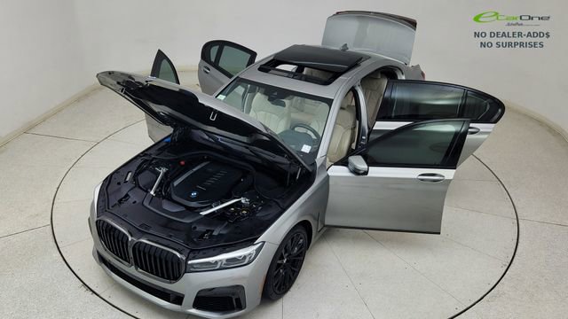Used 2022 BMW 740i xDrive w/ M Sport Package AWD/4WD image 91