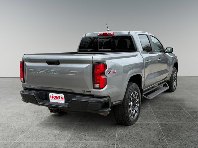 Used 2023 Chevrolet Colorado Z71 w/ Z71 Convenience Package 2 image 5