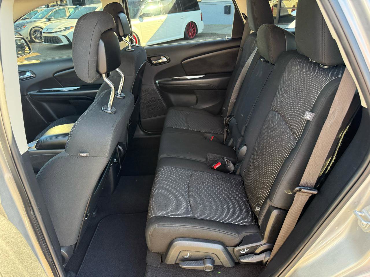 Used 2020 Dodge Journey SE w/ SE Popular Equipment Group FWD image 15