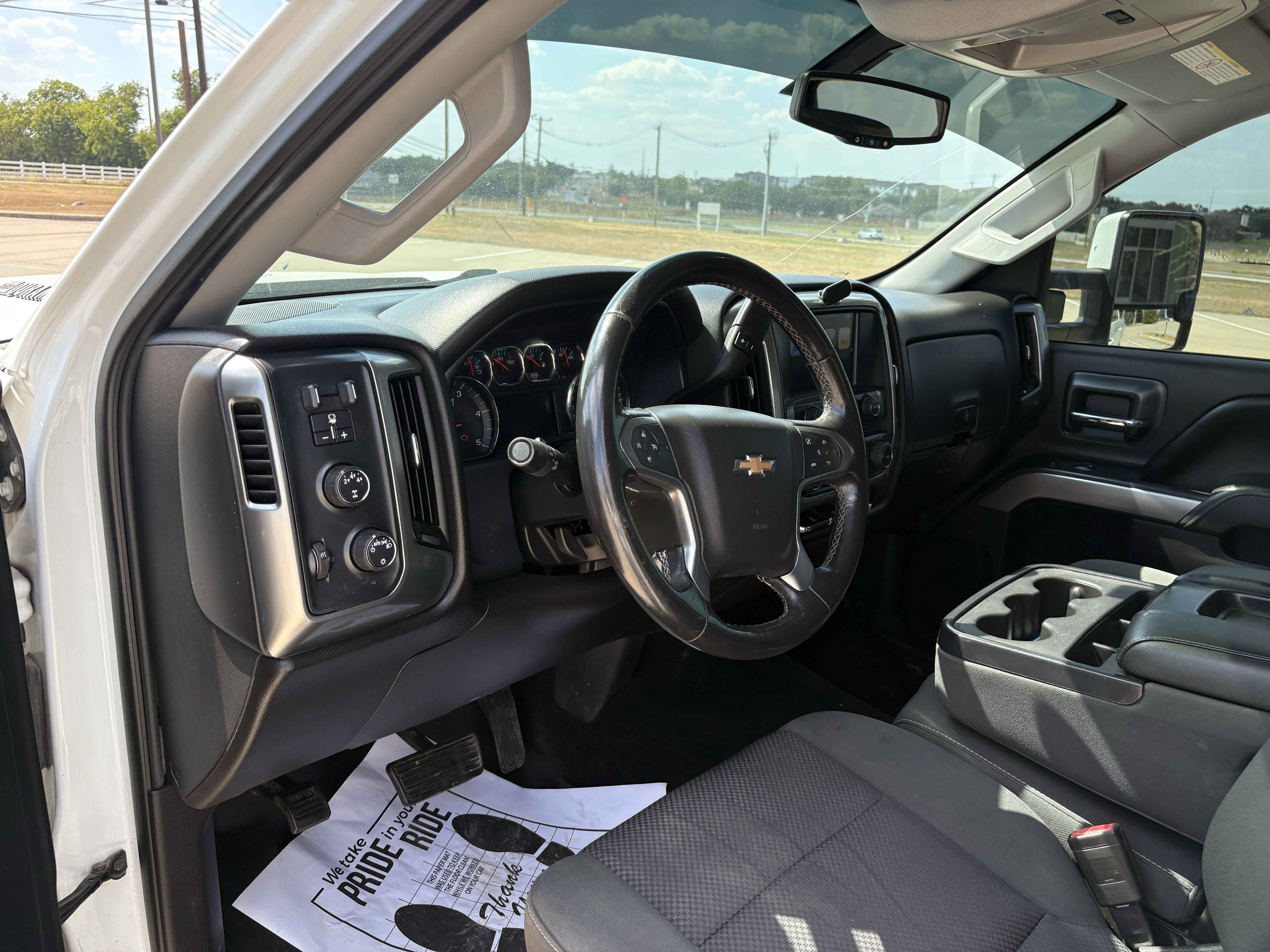 Used 2016 Chevrolet Silverado 2500 LT AWD/4WD image 16
