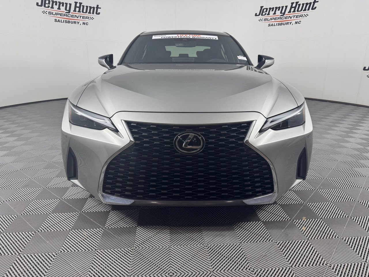 Used 2023 Lexus IS 300 w/ Comfort Package RWD image 4