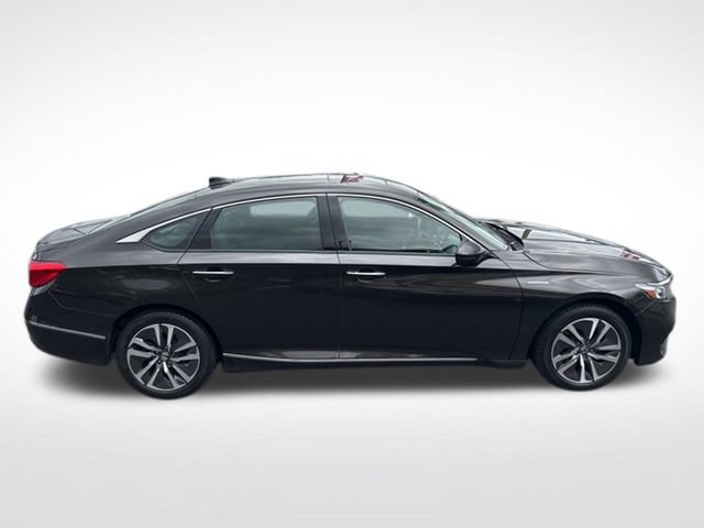 Used 2018 Honda Accord Touring image 2