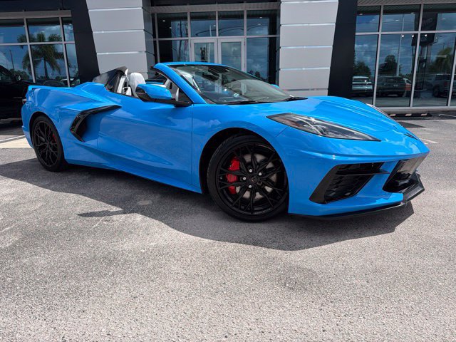 Used 2023 Chevrolet Corvette Stingray Premium Conv w/ Z51 Performance Package RWD image 3