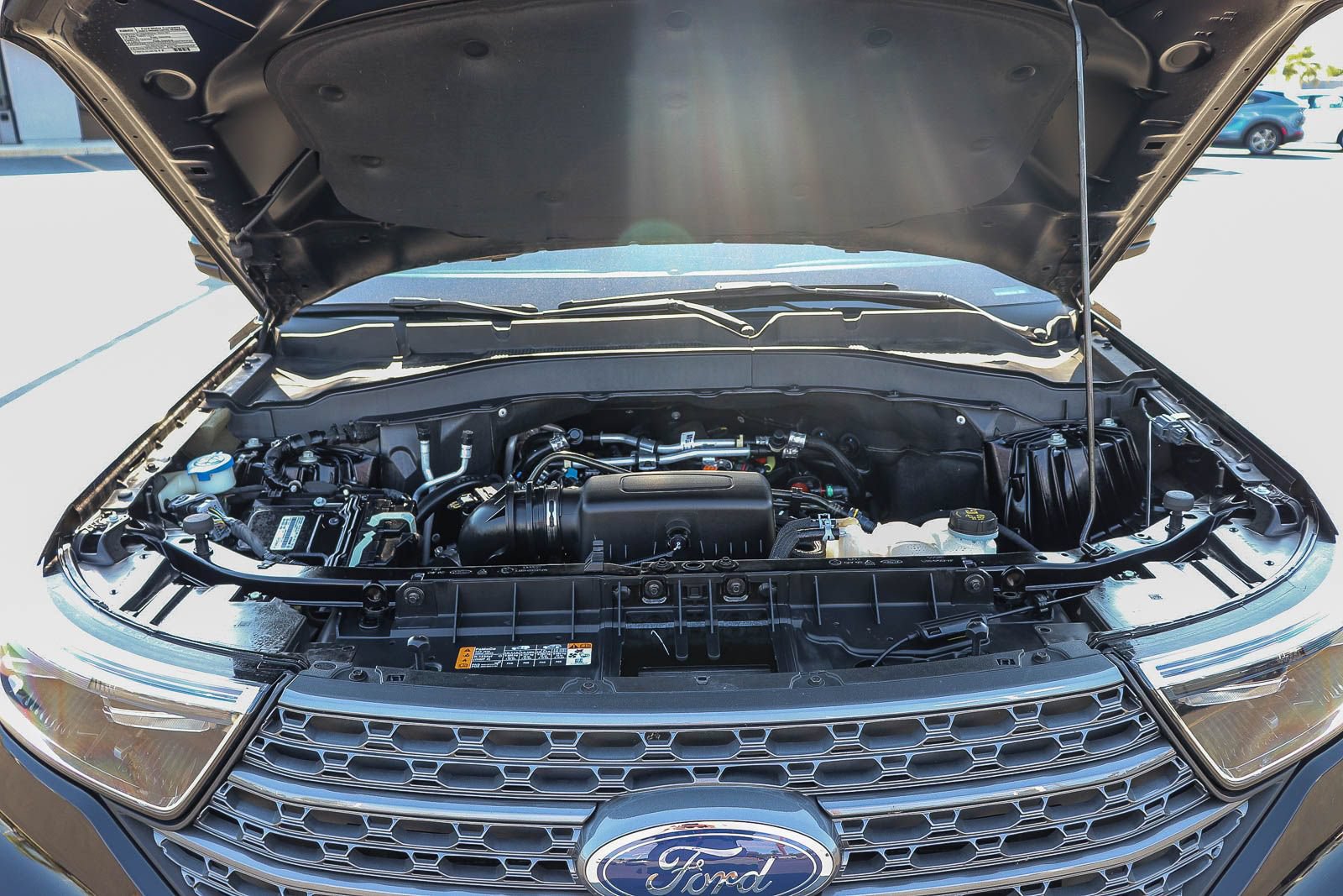 Certified 2022 Ford Explorer XLT w/ Equipment Group 202A RWD image 28