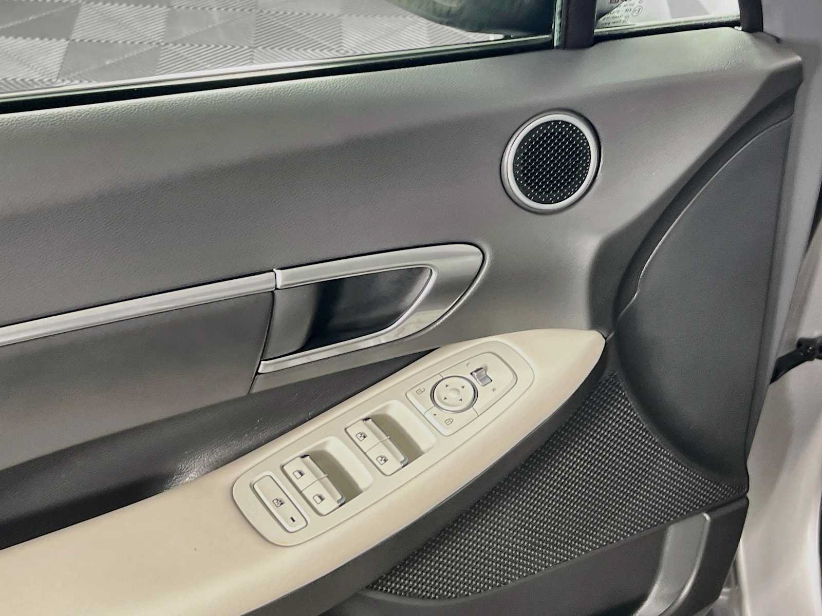 Certified 2023 Hyundai Sonata SEL FWD image 18