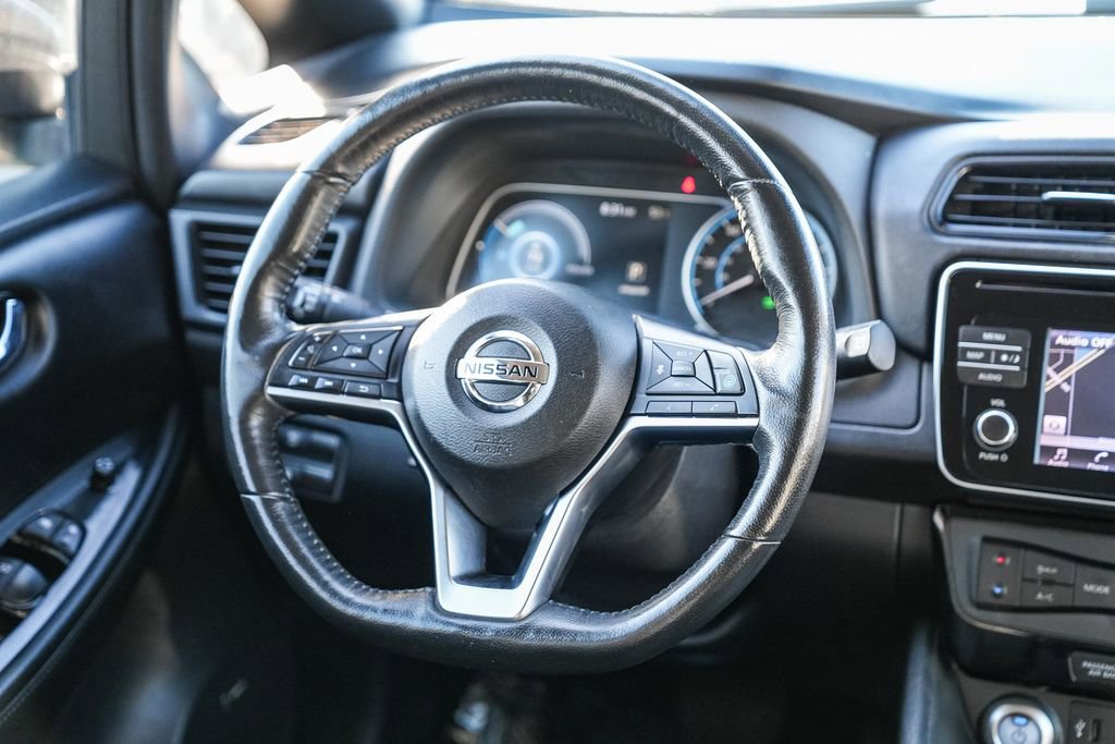 Used 2018 Nissan Leaf SL w/ SL Technology Package image 16