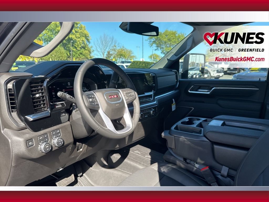 New 2025 GMC Sierra 3500 SLT AWD/4WD image 19