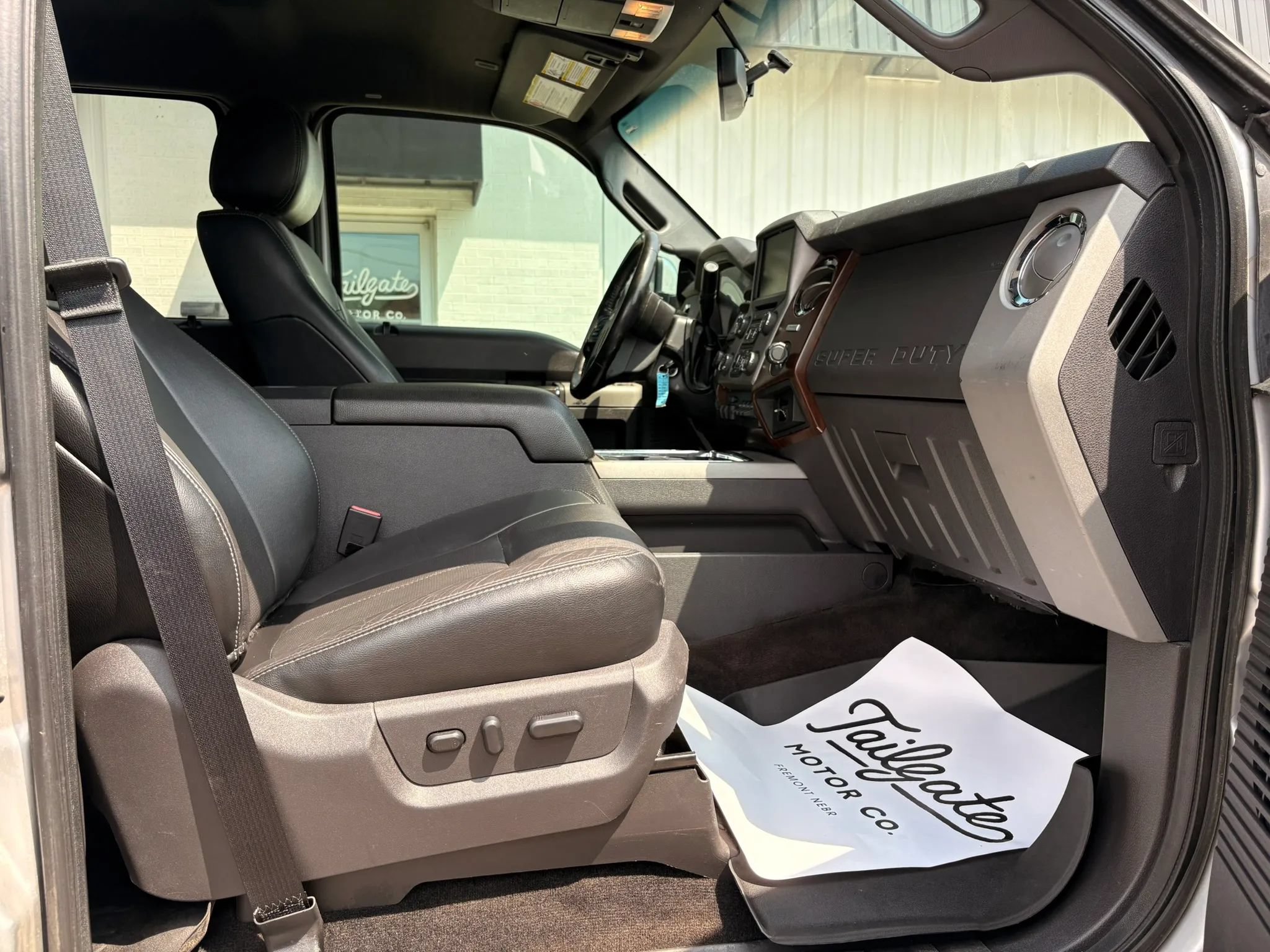 Used 2016 Ford F250 Lariat w/ Chrome Package AWD/4WD image 12