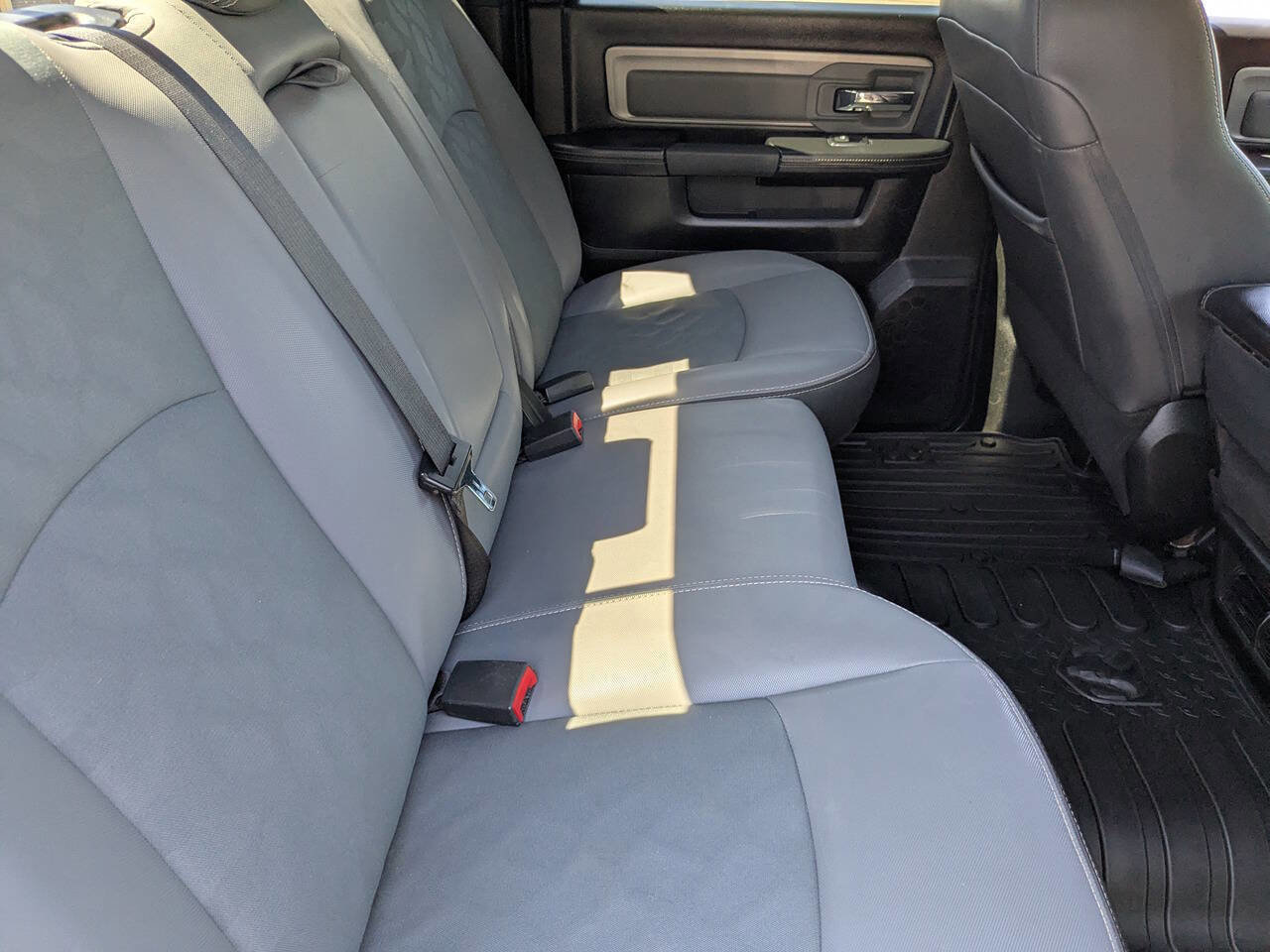 Used 2018 RAM 2500 Power Wagon w/ Luxury Group image 15