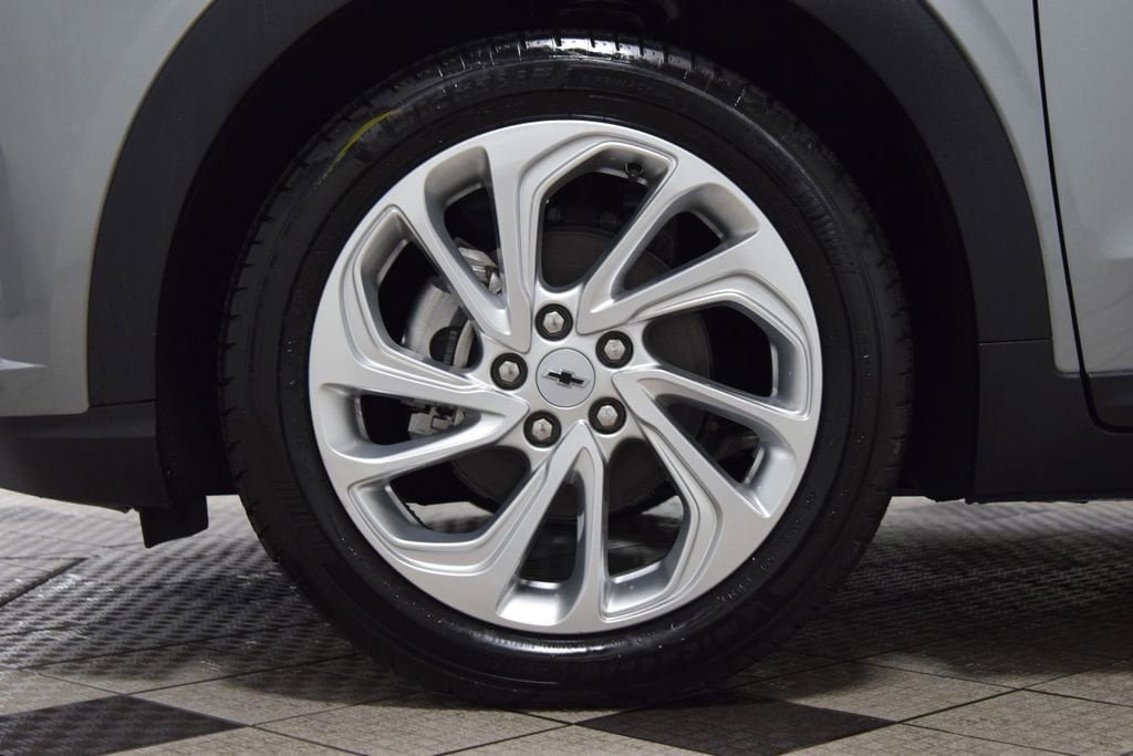 New 2027 Chevrolet Bolt LT FWD image 26