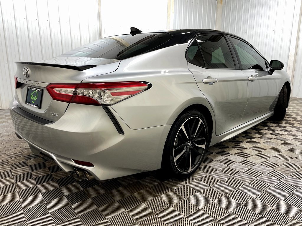 Used 2019 Toyota Camry XSE image 17