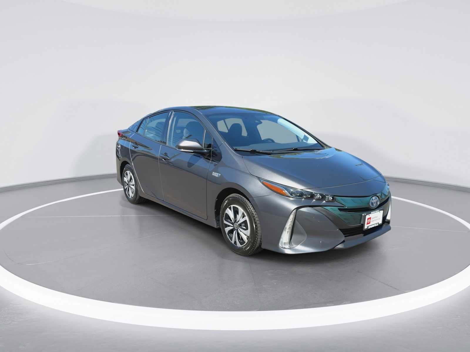 Certified 2017 Toyota Prius Prime Plus FWD image 2